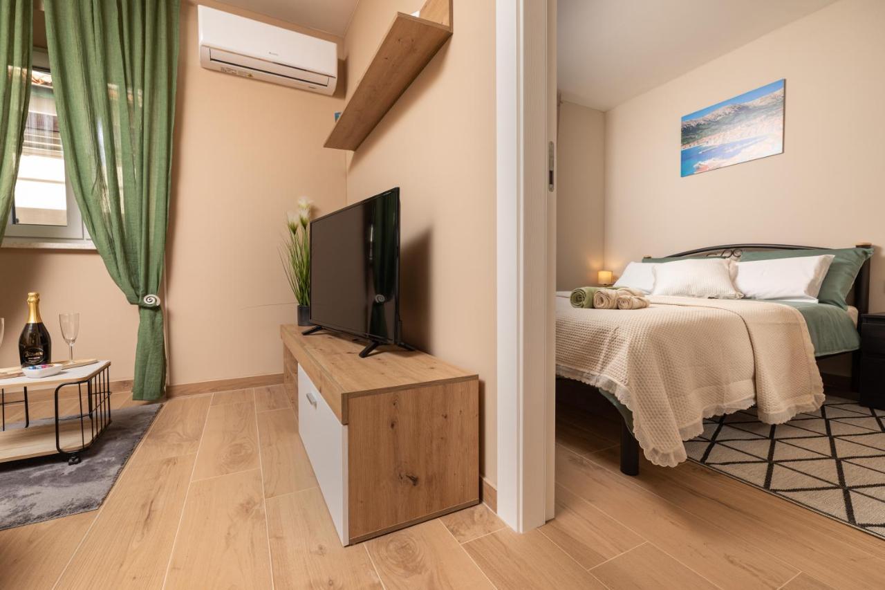 Apartments Neptun Baška Buitenkant foto