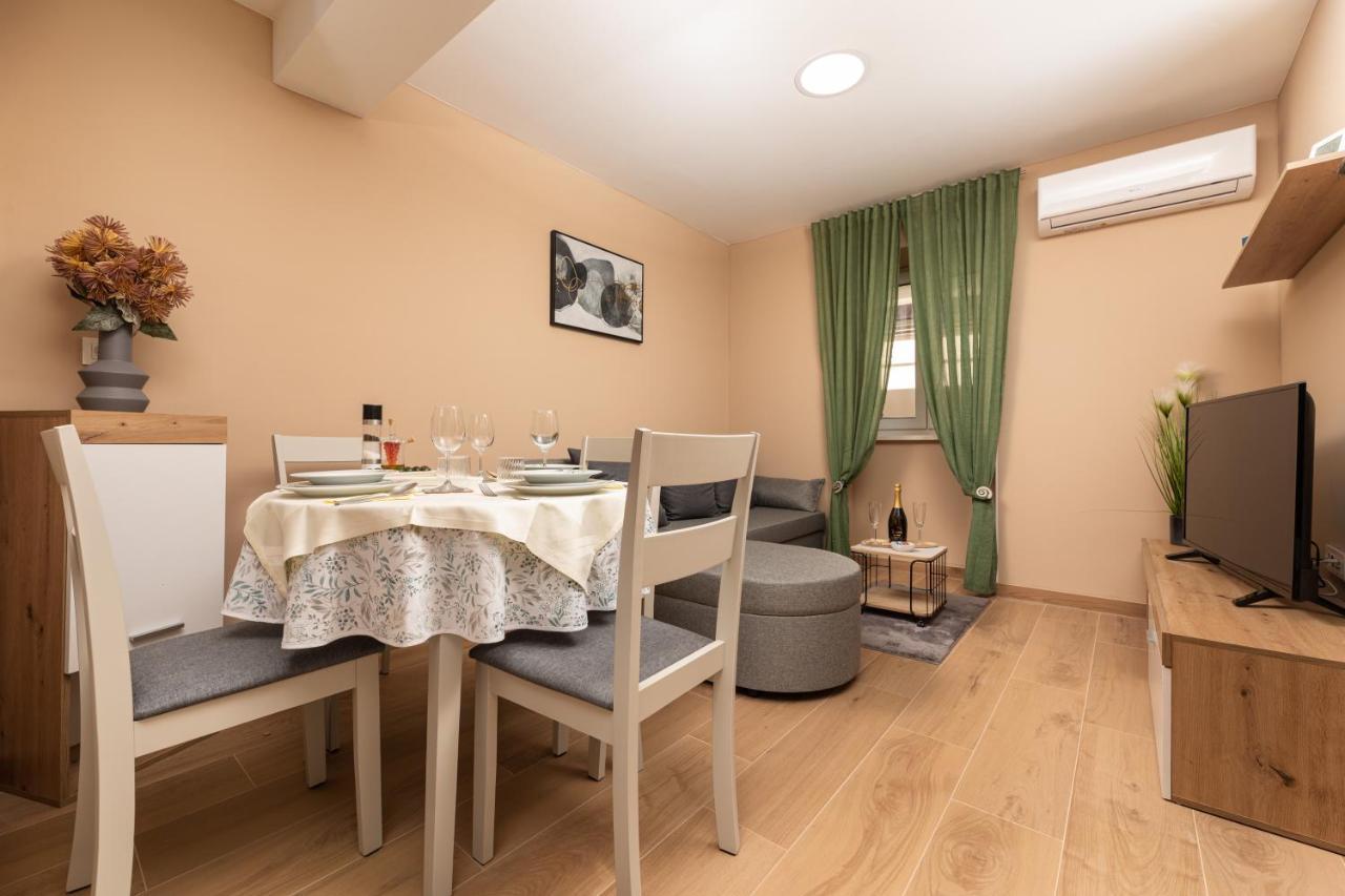 Apartments Neptun Baška Buitenkant foto