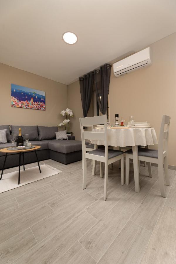 Apartments Neptun Baška Buitenkant foto