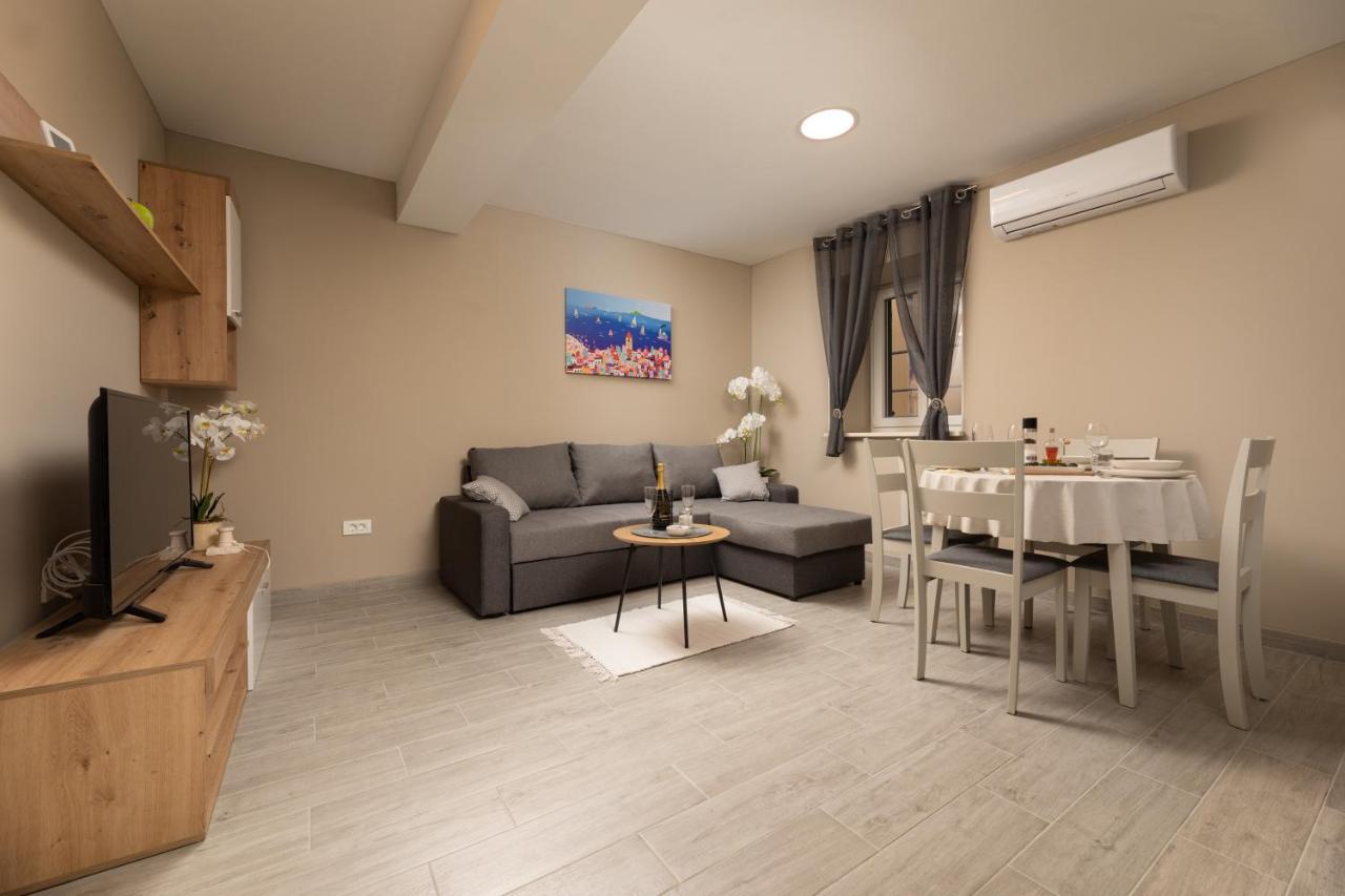 Apartments Neptun Baška Buitenkant foto